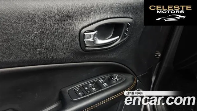 JEEP 22.4 Limited 2WD 2021 — photo 17 sur 20