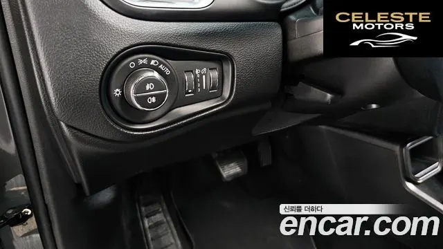JEEP 1.3 Limited 2022 — photo 19 sur 20