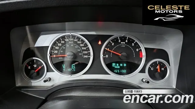 JEEP 2.4 2008 — photo 8 sur 26
