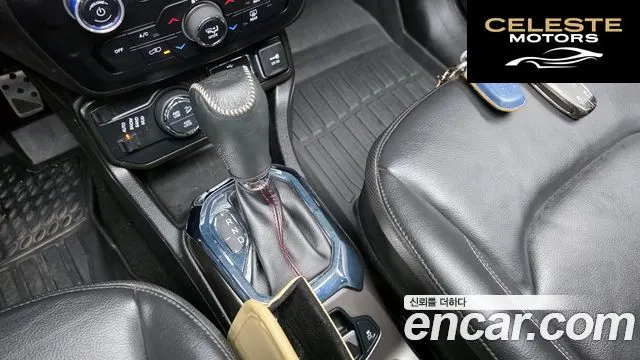 JEEP 2.0 Limited High AWD 2019 — photo 12 sur 41