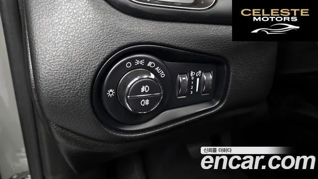 JEEP 1.3 Limited 2022 — photo 27 sur 32