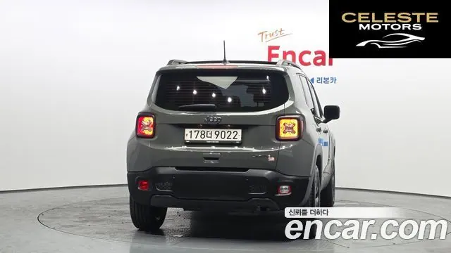 JEEP 1.3 Limited 2022 — photo 4 sur 32