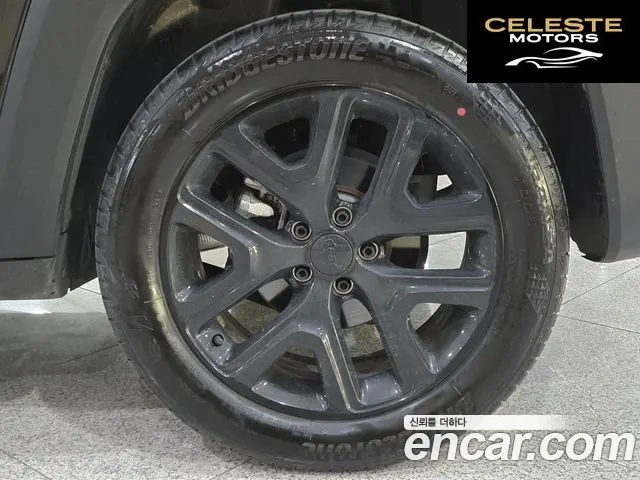 JEEP 1.3 Limited 2023 — photo 20 sur 26