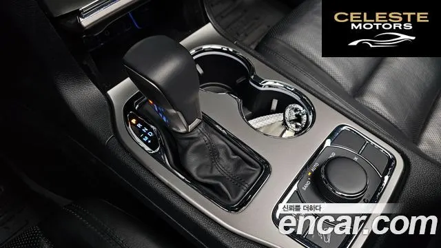 JEEP 3.6 Limited 2018 — photo 9 sur 20