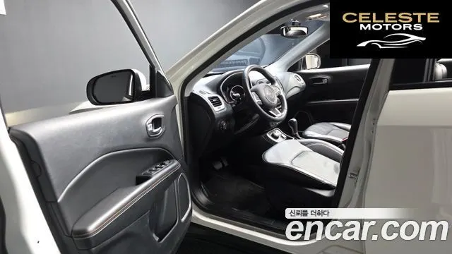 JEEP 22.4 AWD 2018 — photo 13 sur 38