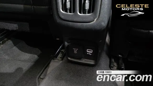 JEEP 22.4 AWD 2018 — photo 33 sur 38
