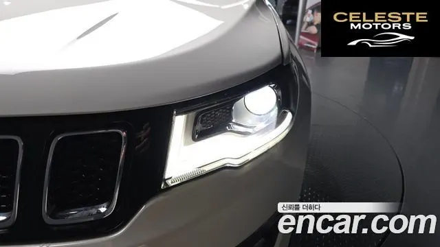 JEEP 22.4 AWD 2018 — photo 8 sur 38