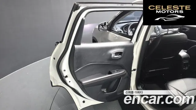 JEEP 22.4 AWD 2018 — photo 15 sur 38