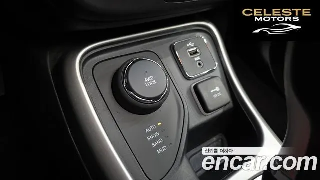 JEEP 22.4 AWD 2018 — photo 29 sur 38