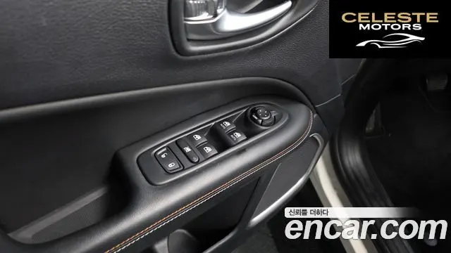 JEEP 22.4 AWD 2018 — photo 36 sur 38