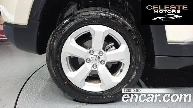 JEEP 22.4 AWD 2018 — photo 5 sur 38