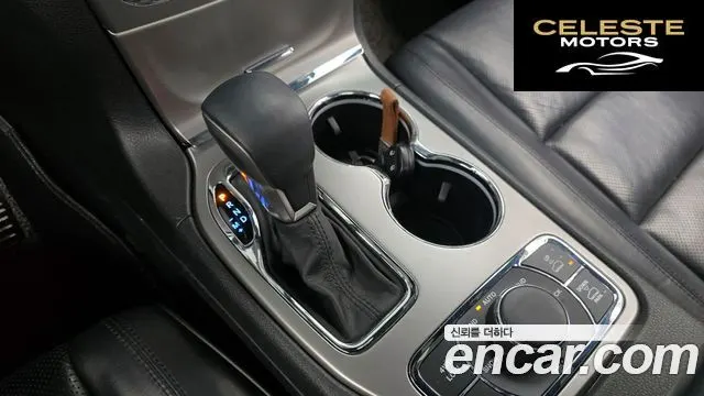 JEEP 3.0 2018 — photo 12 sur 33