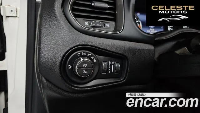 JEEP 2.4 Limited 2021 — photo 28 sur 38