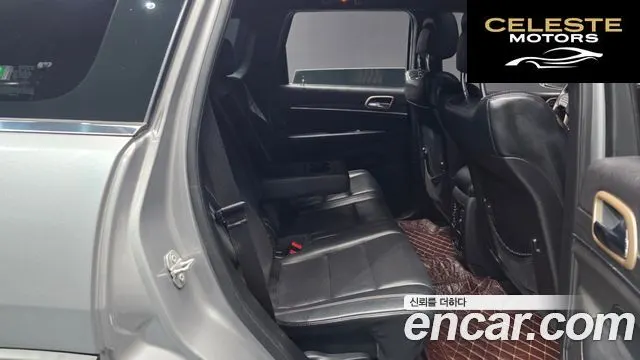 JEEP 3.0 Limited 2015 — photo 18 sur 43