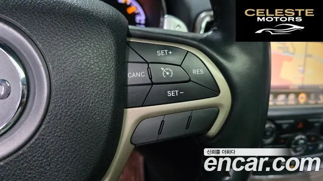 JEEP 3.0 Limited 2015 — photo 34 sur 43
