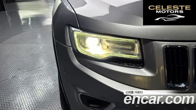 JEEP 3.0 Limited 2015 — photo 8 sur 43