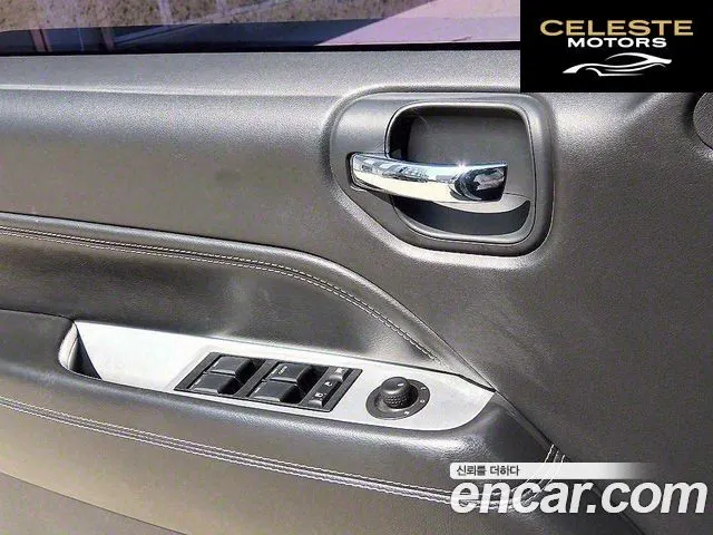 JEEP 2.4 Limited 2014 — photo 11 sur 24
