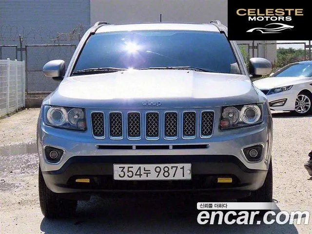 JEEP 2.4 Limited 2014 — photo 19 sur 24