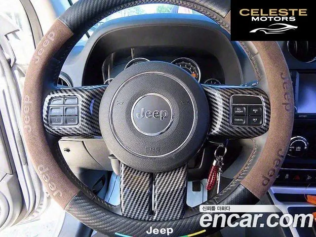 JEEP 2.4 Limited 2014 — photo 8 sur 24