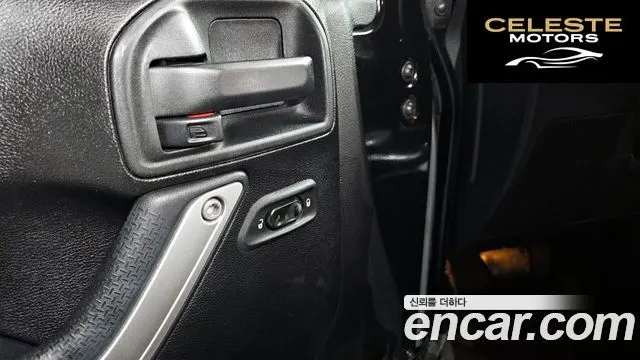 JEEP (JK) 2.8 4portes 2013 — photo 13 sur 20