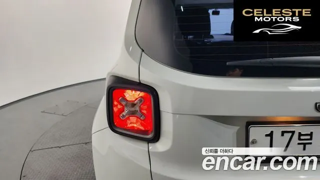 JEEP 2.4 Limited 2019 — photo 9 sur 35
