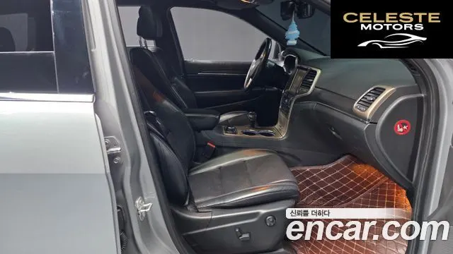 JEEP 3.0 Limited 2015 — photo 17 sur 43