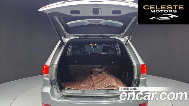 JEEP 3.0 Limited 2015 — photo 26 sur 43