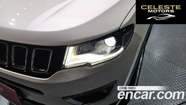 JEEP 22.4 Limited AWD 2019 — photo 8 sur 30