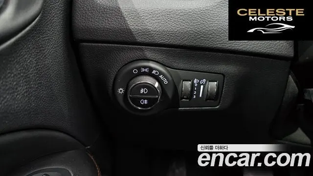 JEEP 22.4 Limited AWD 2019 — photo 27 sur 30