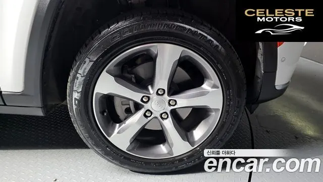 JEEP (WL) 3.6 Limited 2023 — photo 7 sur 33