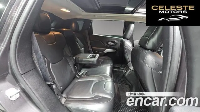 JEEP (KL) 2.4 High AWD 2017 — photo 18 sur 20