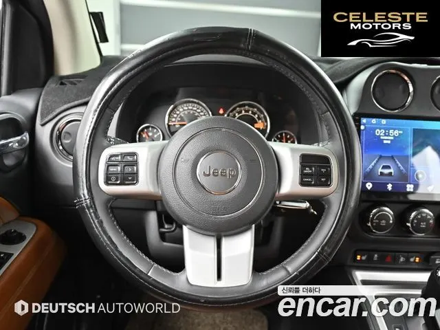 JEEP 2.4 Limited 2016 — photo 13 sur 26