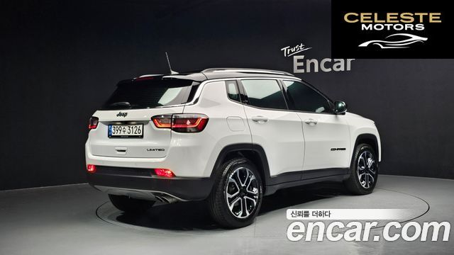 JEEP 22.4 Limited 2WD 2022 — photo 2 sur 31