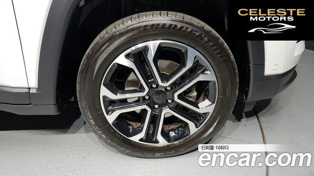 JEEP 22.4 Limited 2WD 2022 — photo 7 sur 31