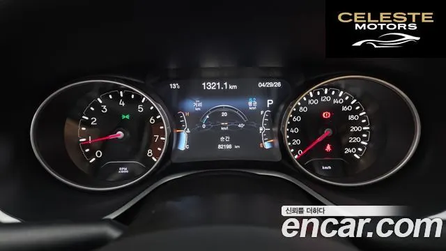 JEEP 22.4 Limited AWD 2019 — photo 11 sur 28