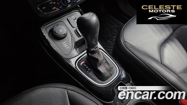 JEEP 22.4 Limited AWD 2019 — photo 12 sur 28