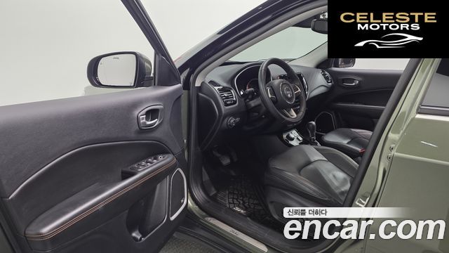 JEEP 22.4 Limited AWD 2019 — photo 13 sur 28