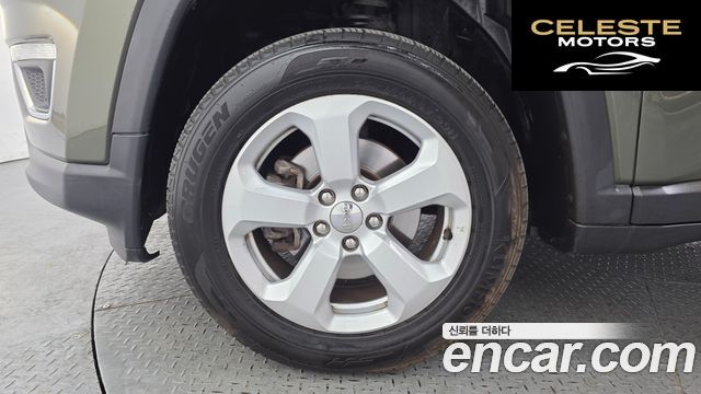 JEEP 22.4 Limited AWD 2019 — photo 5 sur 28