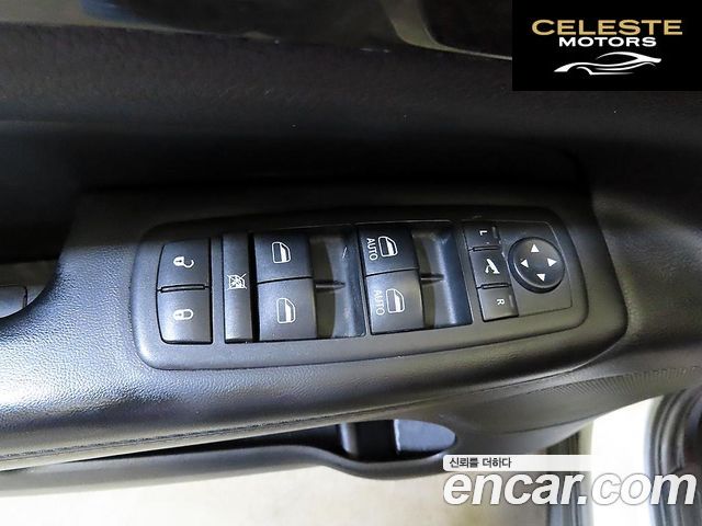 JEEP 3.0 2013 — photo 13 sur 26