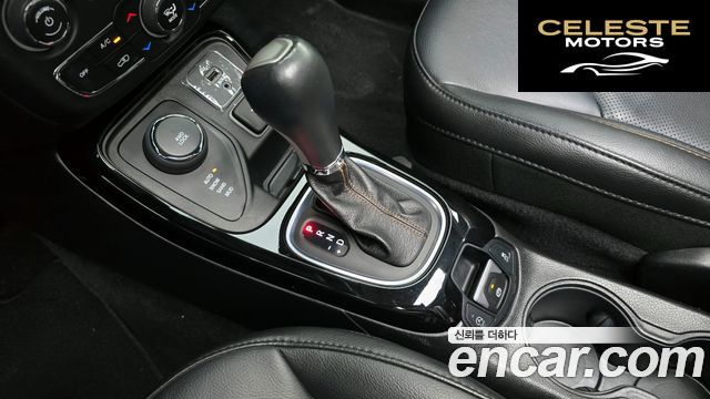 JEEP 22.4 Limited AWD 2019 — photo 9 sur 20