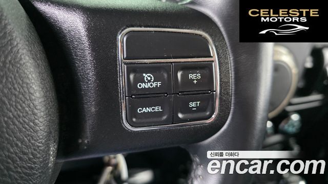 JEEP (JK) 3.6 75th Spécial Edition 2016 — photo 18 sur 20