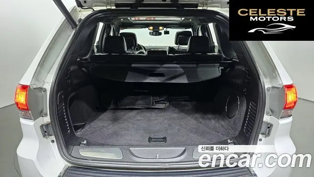 JEEP 3.6 Limited 2019 — photo 28 sur 34