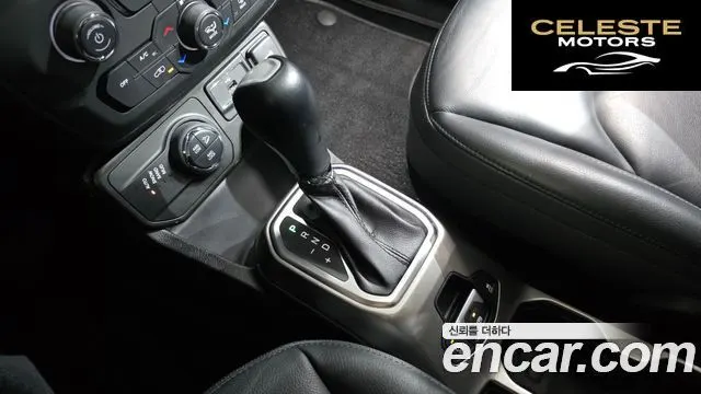 JEEP 2.0 Limited AWD 2018 — photo 12 sur 36
