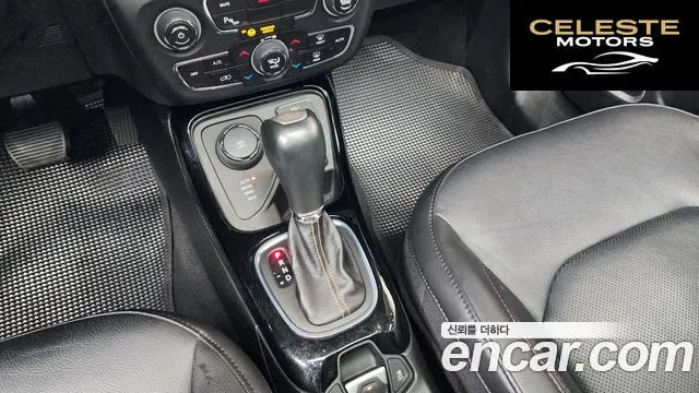 JEEP 22.4 Limited AWD 2019 — photo 12 sur 41