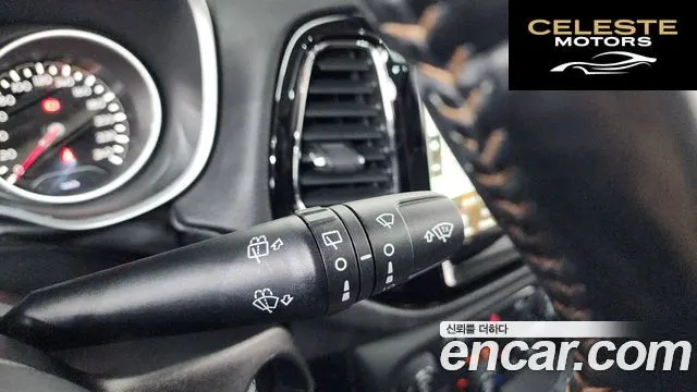 JEEP 22.4 Limited AWD 2019 — photo 28 sur 41