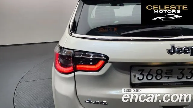 JEEP 22.4 Limited AWD 2019 — photo 9 sur 41