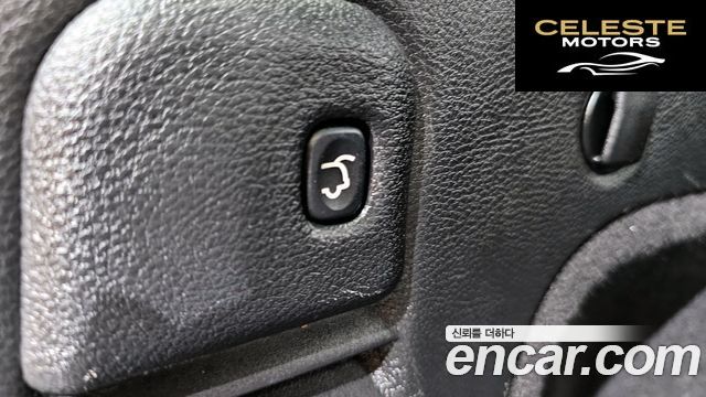 JEEP 3.6 Limited 2019 — photo 27 sur 34