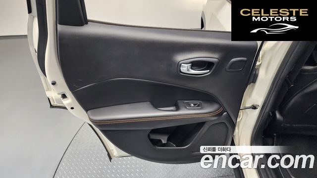 JEEP 22.4 Limited AWD 2019 — photo 15 sur 41