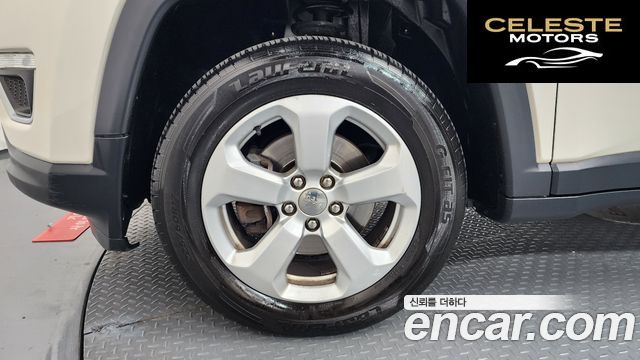 JEEP 22.4 Limited AWD 2019 — photo 5 sur 41