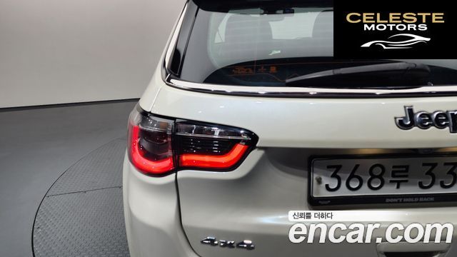 JEEP 22.4 Limited AWD 2019 — photo 9 sur 41